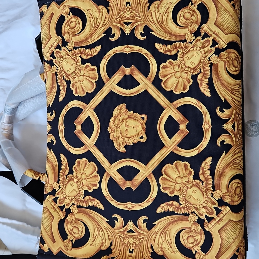 NWT Versace Baroque Print Tote Bag - Black and Gold W/Dustbag - Picture 4 of 11